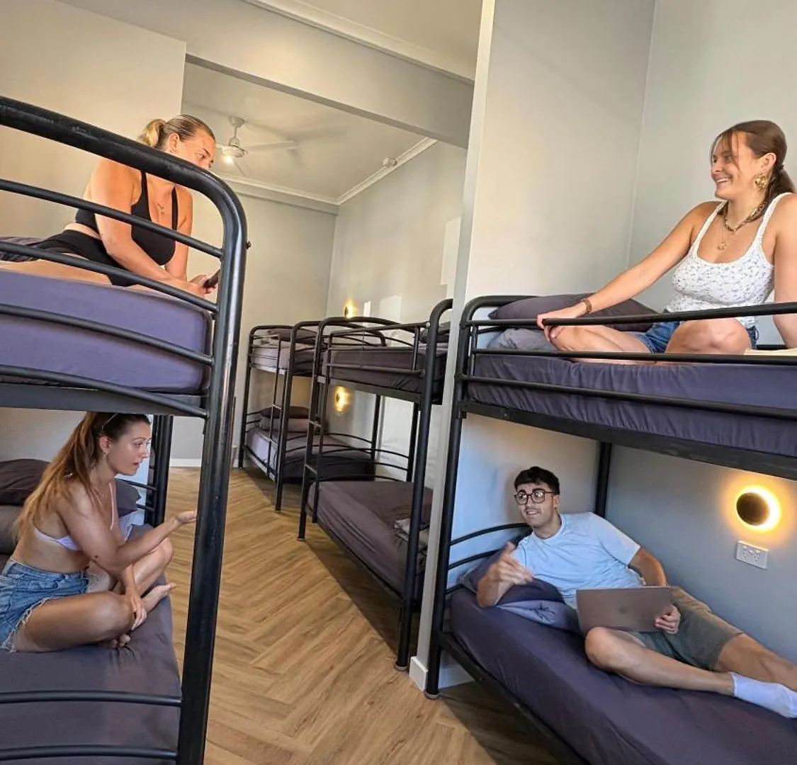 Hostel Mad Monkey Central Cairns Australia